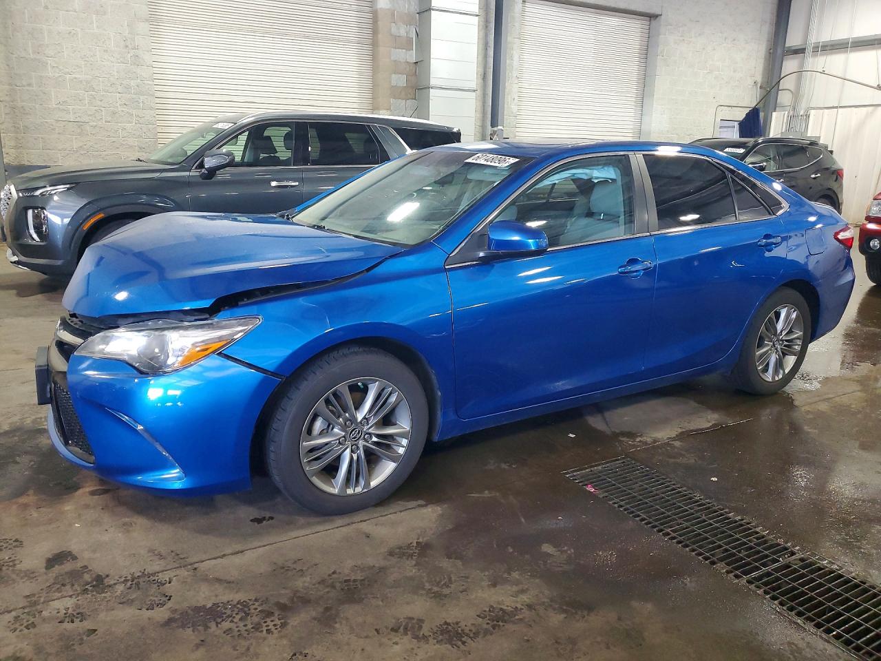 4T1BF1FK5HU658905 · 2017 TOYOTA CAMRY