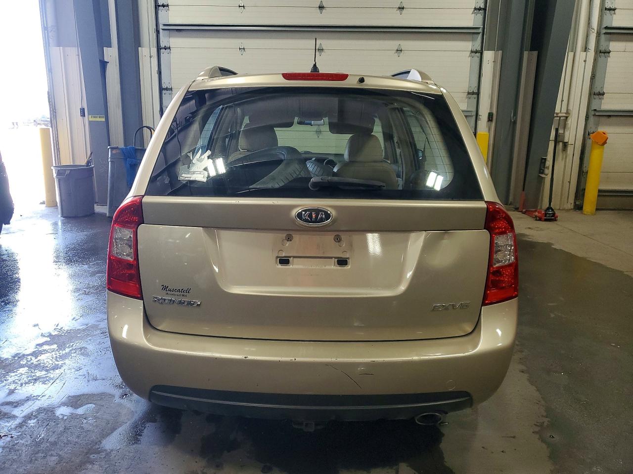 KNAFG526777106111 · 2007 KIA RONDO · 6/13