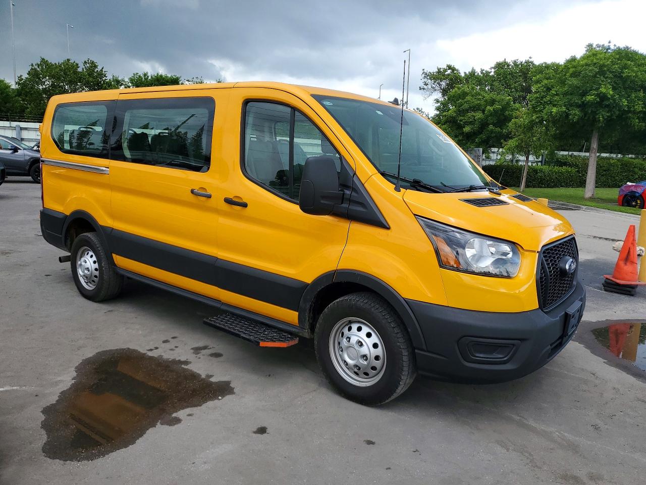 1FTYE2Y84RKA18772 · 2024 FORD TRANSIT · 4/13