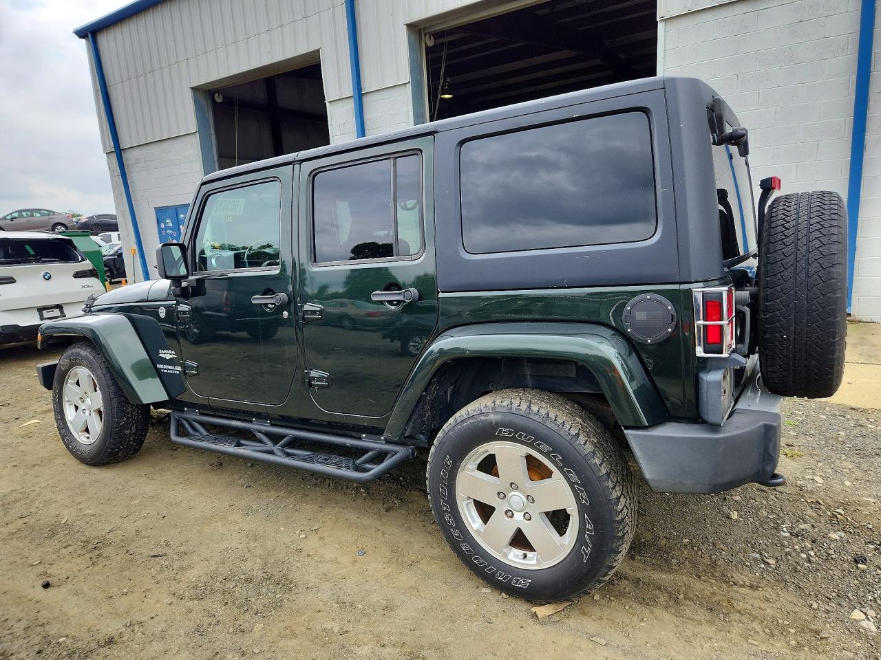 1J4BA5H1XBL532660 · 2011 JEEP WRANGLER UNLIMITED · 2/13