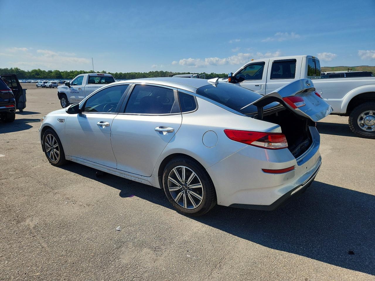 5XXGT4L30KG350295 · 2019 KIA OPTIMA · 2/12