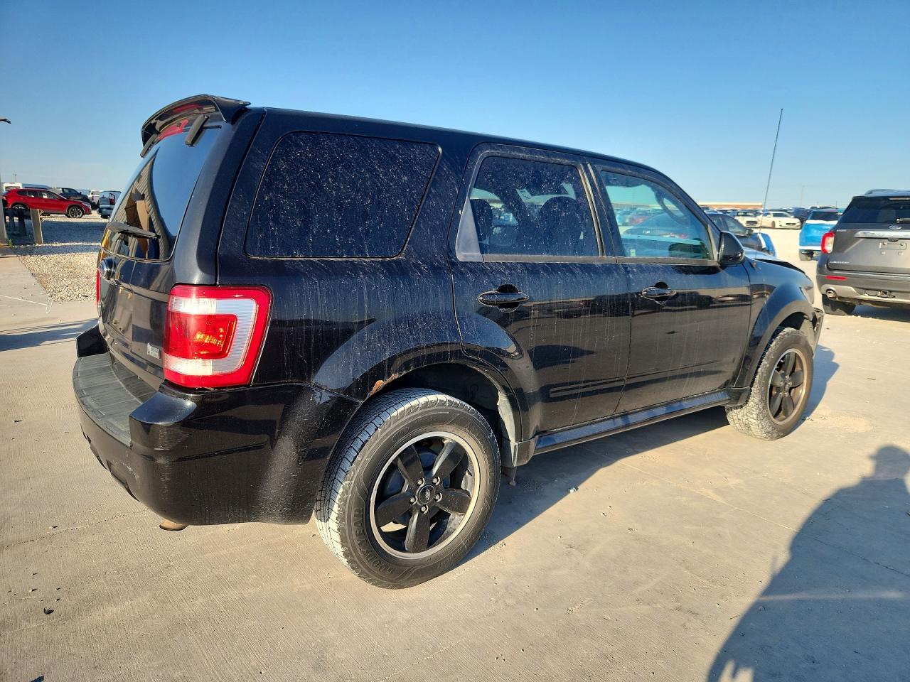 1FMCU9DG2BKA68364 · 2011 FORD ESCAPE · 3/13