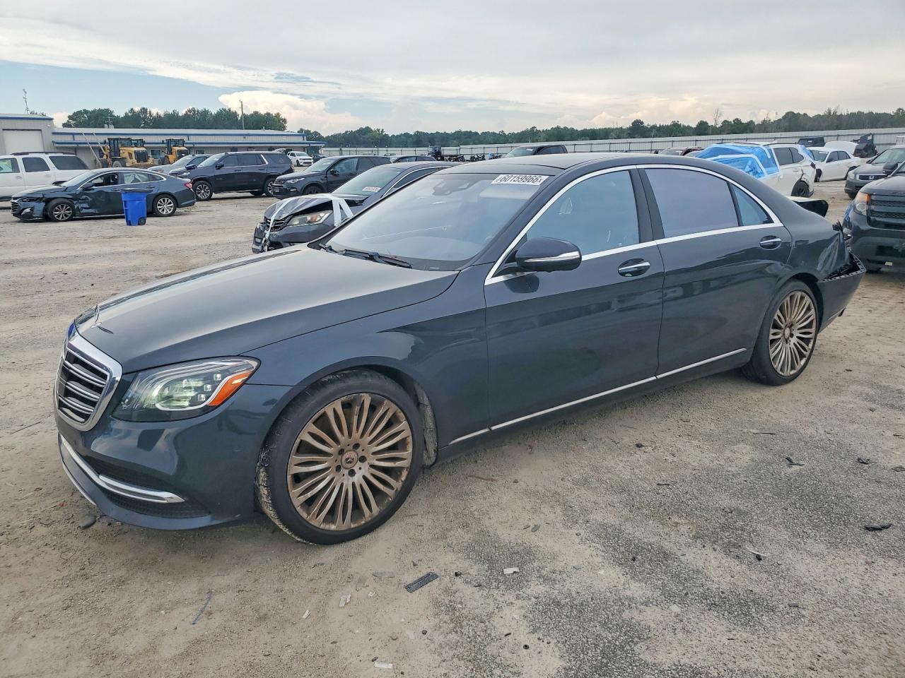WDDUG8DB9KA440213 · 2019 MERCEDES-BENZ S