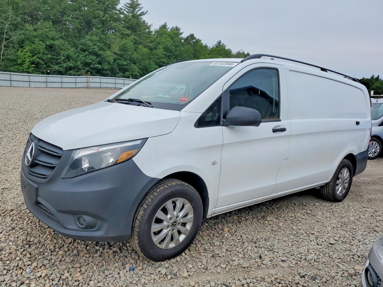 W1YV0BEY4N4155632 · 2022 MERCEDES-BENZ METRIS