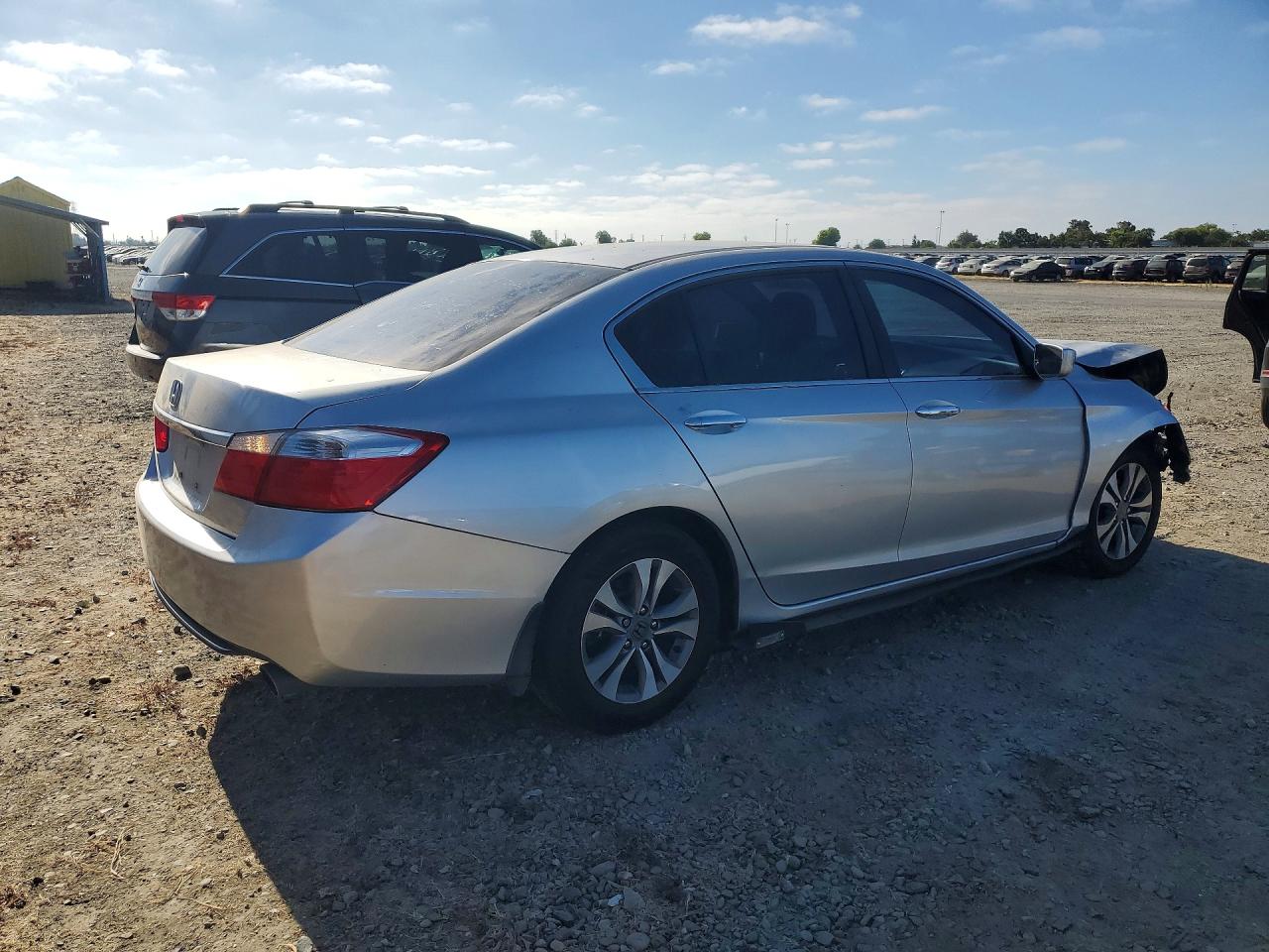 1HGCR2F36FA150909 · 2015 HONDA ACCORD · 3/12
