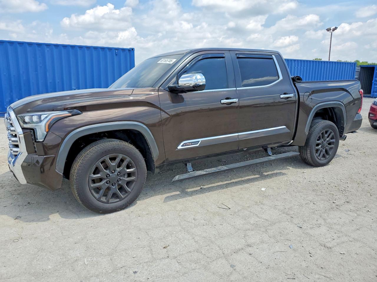 2025 TOYOTA TUNDRA