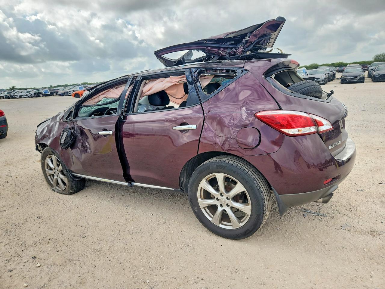 JN8AZ1MU6DW205018 · 2013 NISSAN MURANO · 2/13