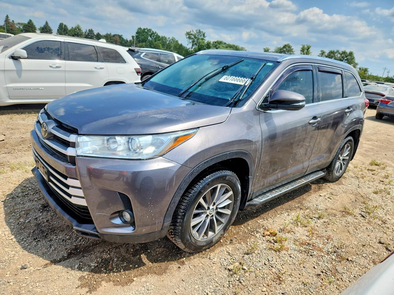 5TDJZRFH4KS622211 · 2019 TOYOTA HIGHLANDER