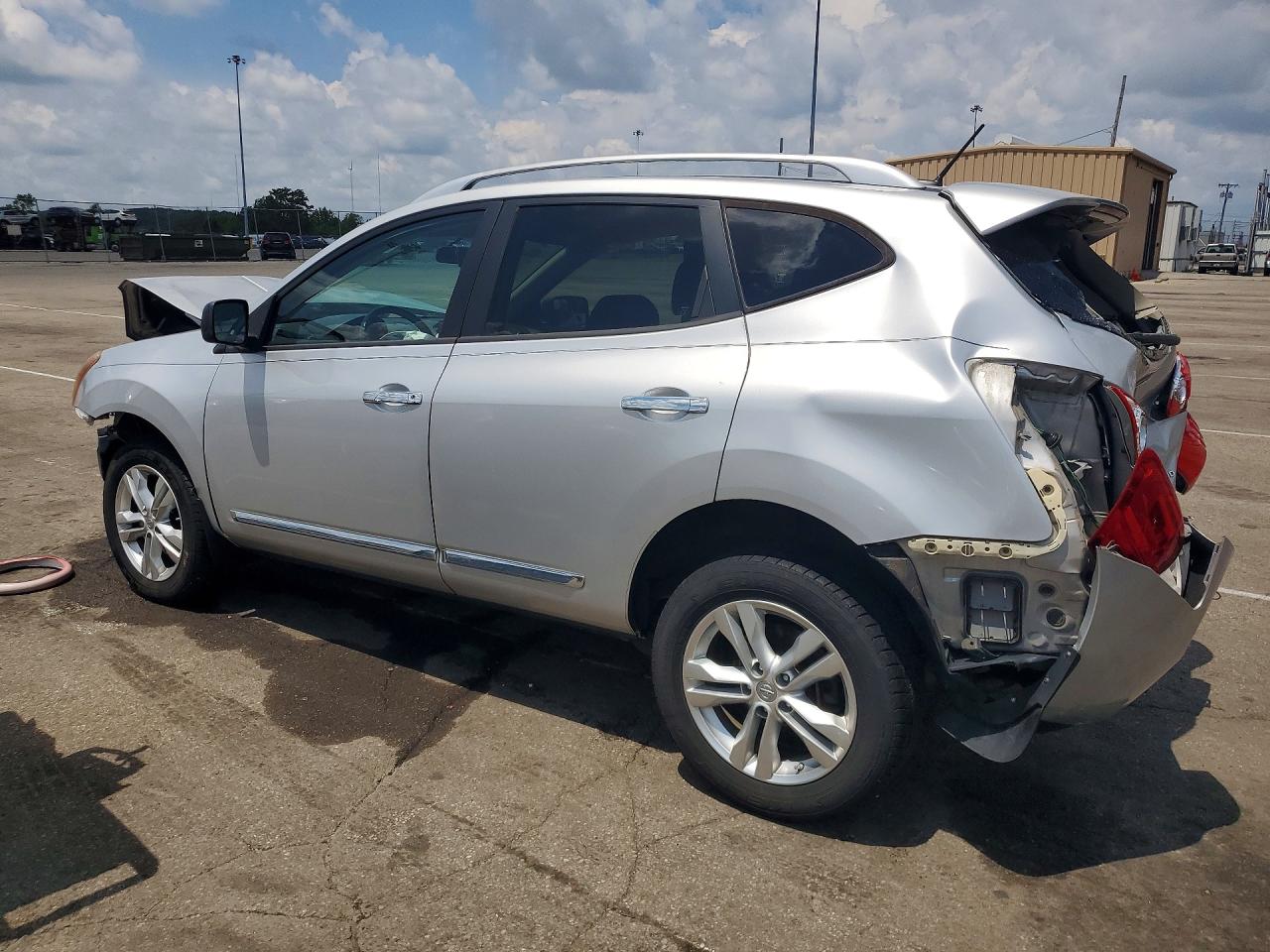 JN8AS5MV3FW254068 · 2015 NISSAN ROGUE SELECT · 2/13