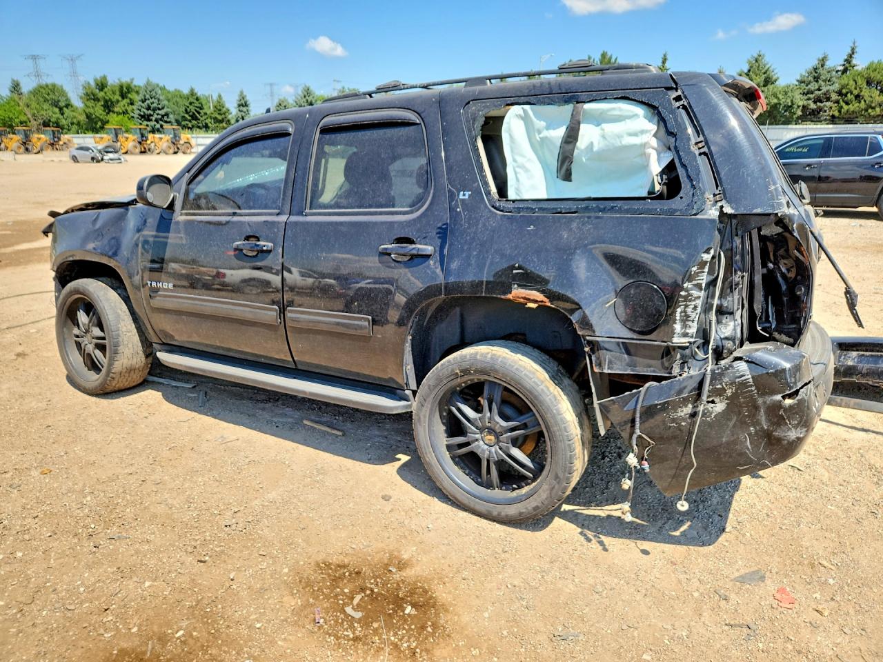 1GNSKBE0XCR281870 · 2012 CHEVROLET TAHOE · 2/14