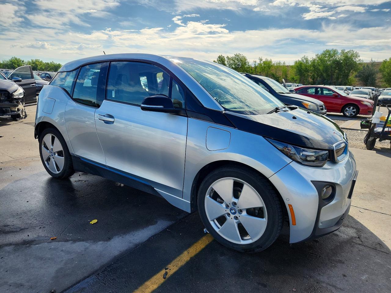 WBY1Z4C57FV504452 · 2015 BMW I3 · 4/13