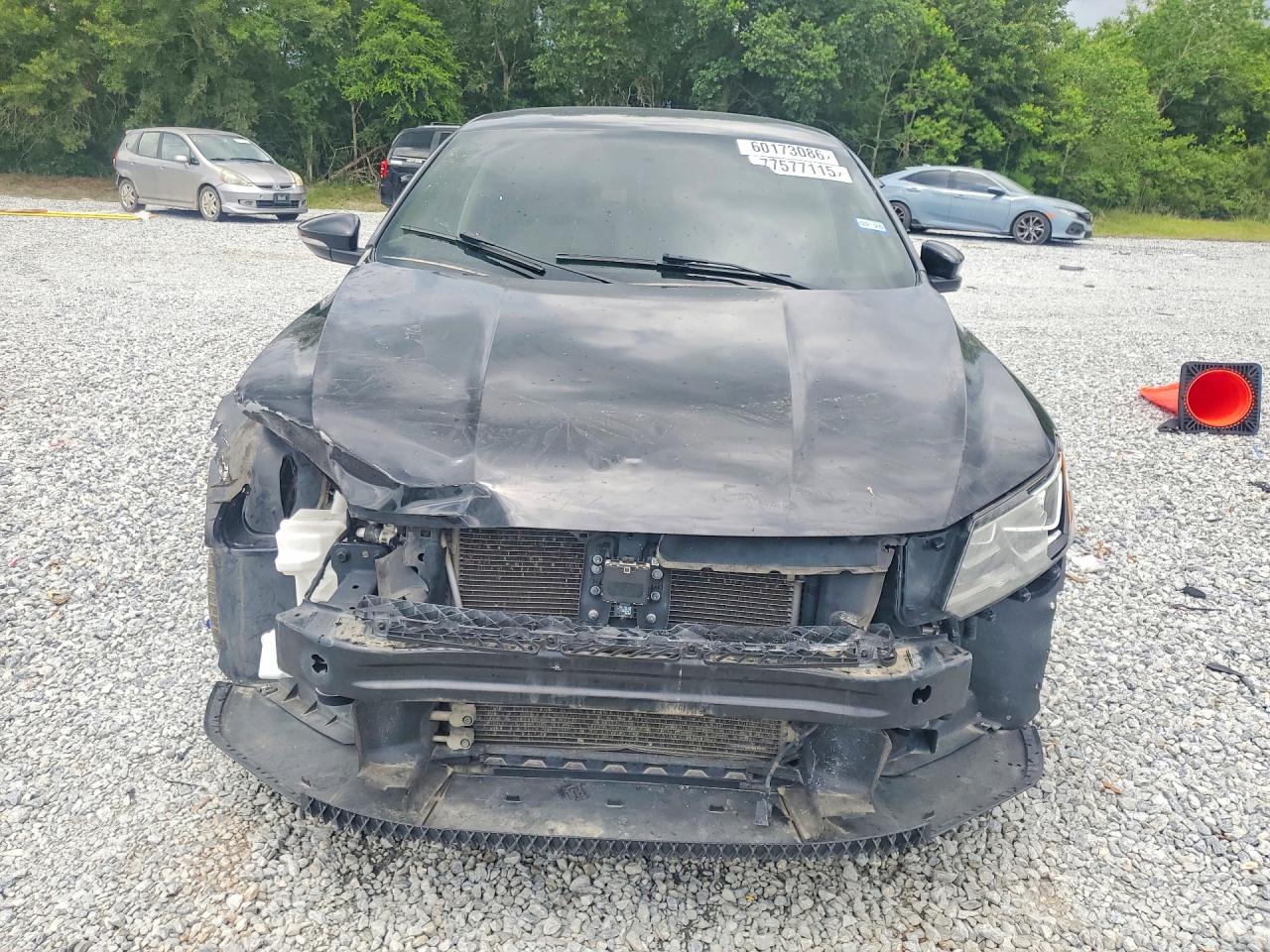 1VWAA7A37JC022352 · 2018 VOLKSWAGEN PASSAT · 5/12