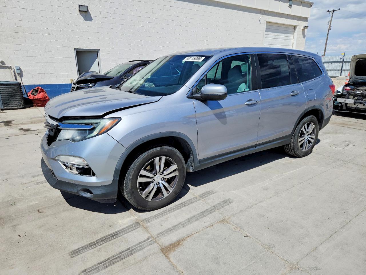 5FNYF6H33JB067679 · 2018 HONDA PILOT