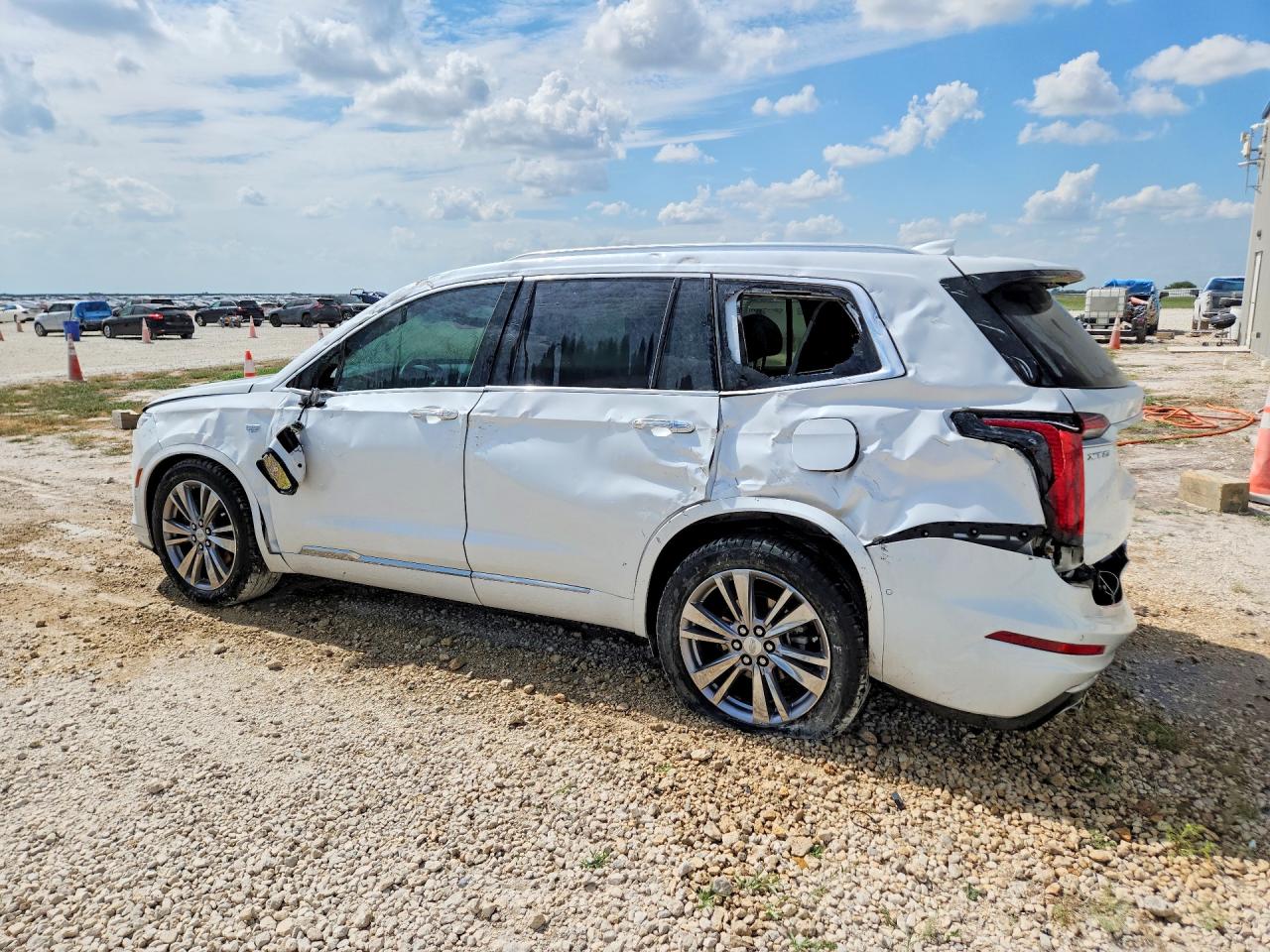 1GYKPCRS7RZ719288 · 2024 CADILLAC XT6 · 2/14