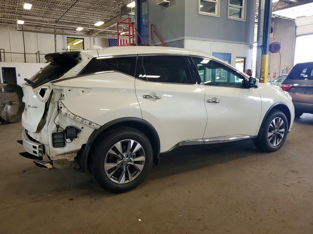 5N1AZ2MH3HN166755 · 2017 NISSAN MURANO · 3/13