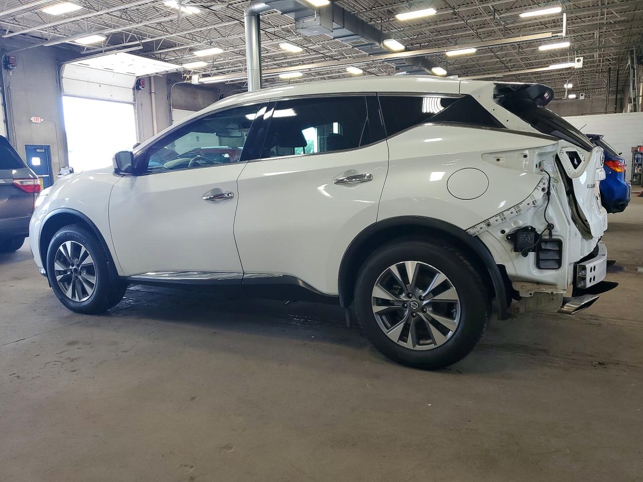 5N1AZ2MH3HN166755 · 2017 NISSAN MURANO · 2/13