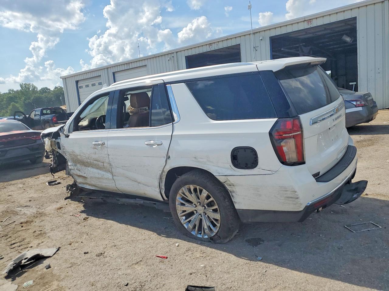 1GNSKSKD0MR102387 · 2021 CHEVROLET TAHOE · 2/12