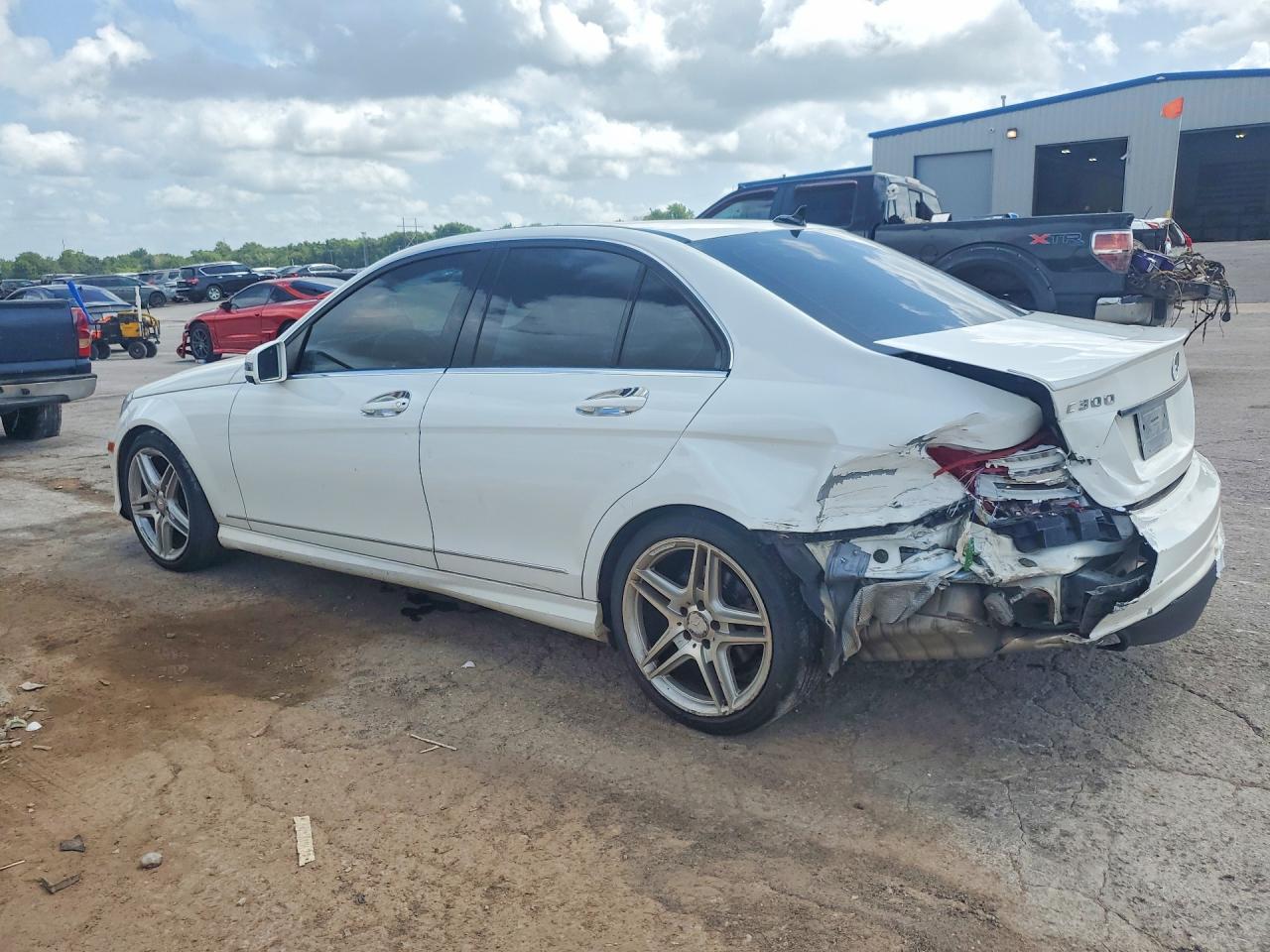 WDDGF8AB5EG230343 · 2014 MERCEDES-BENZ C · 2/12