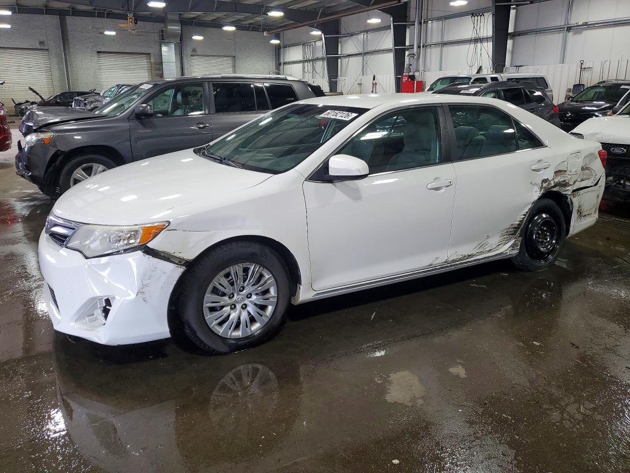 4T4BF1FK5ER442697 · 2014 TOYOTA CAMRY