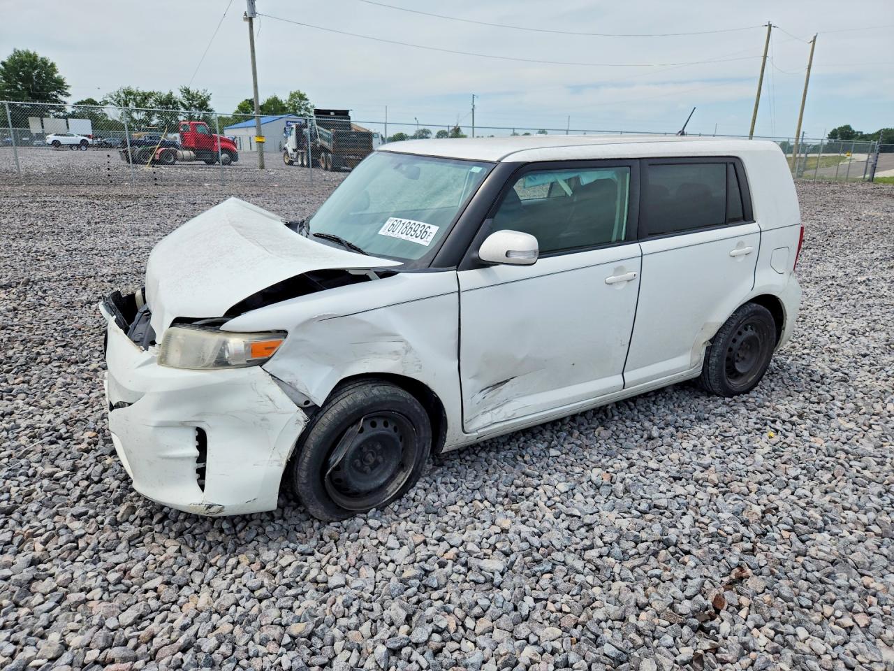 JTLZE4FE9FJ074186 · 2015 SCION XB