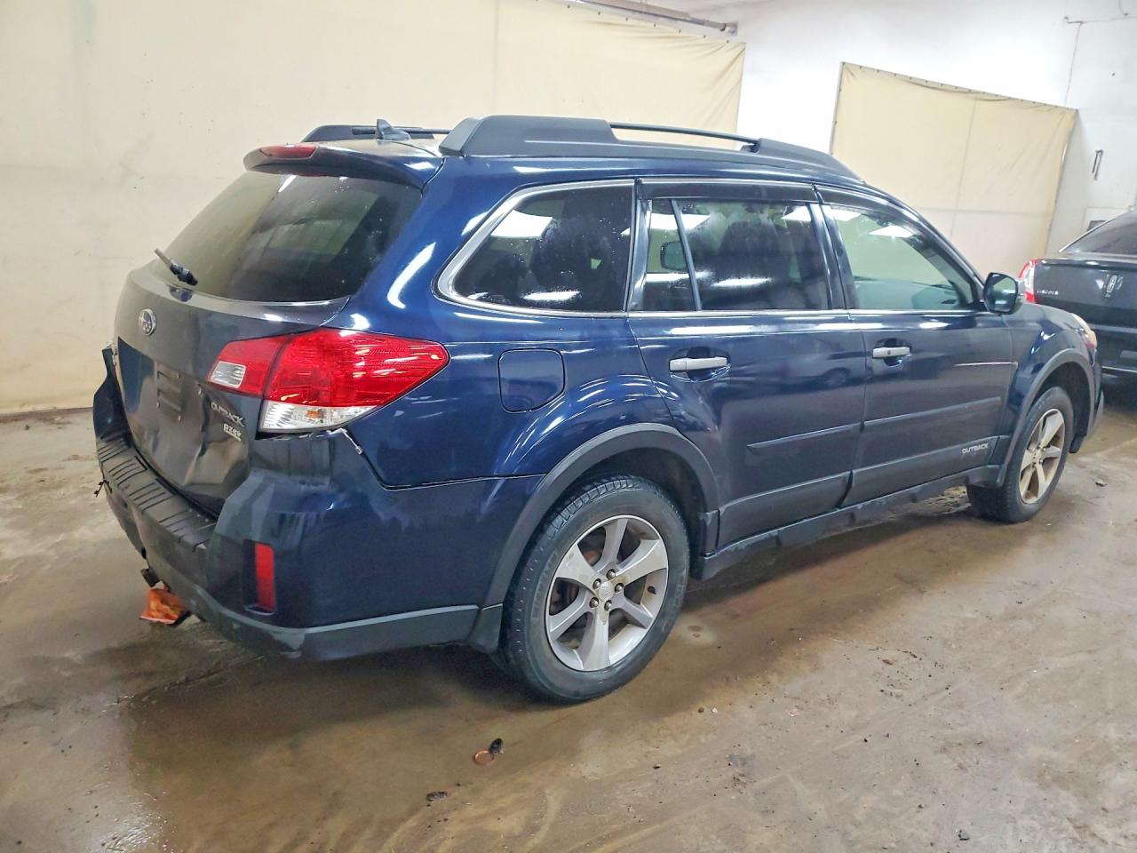 4S4BRBPC3E3202617 · 2014 SUBARU OUTBACK · 3/13