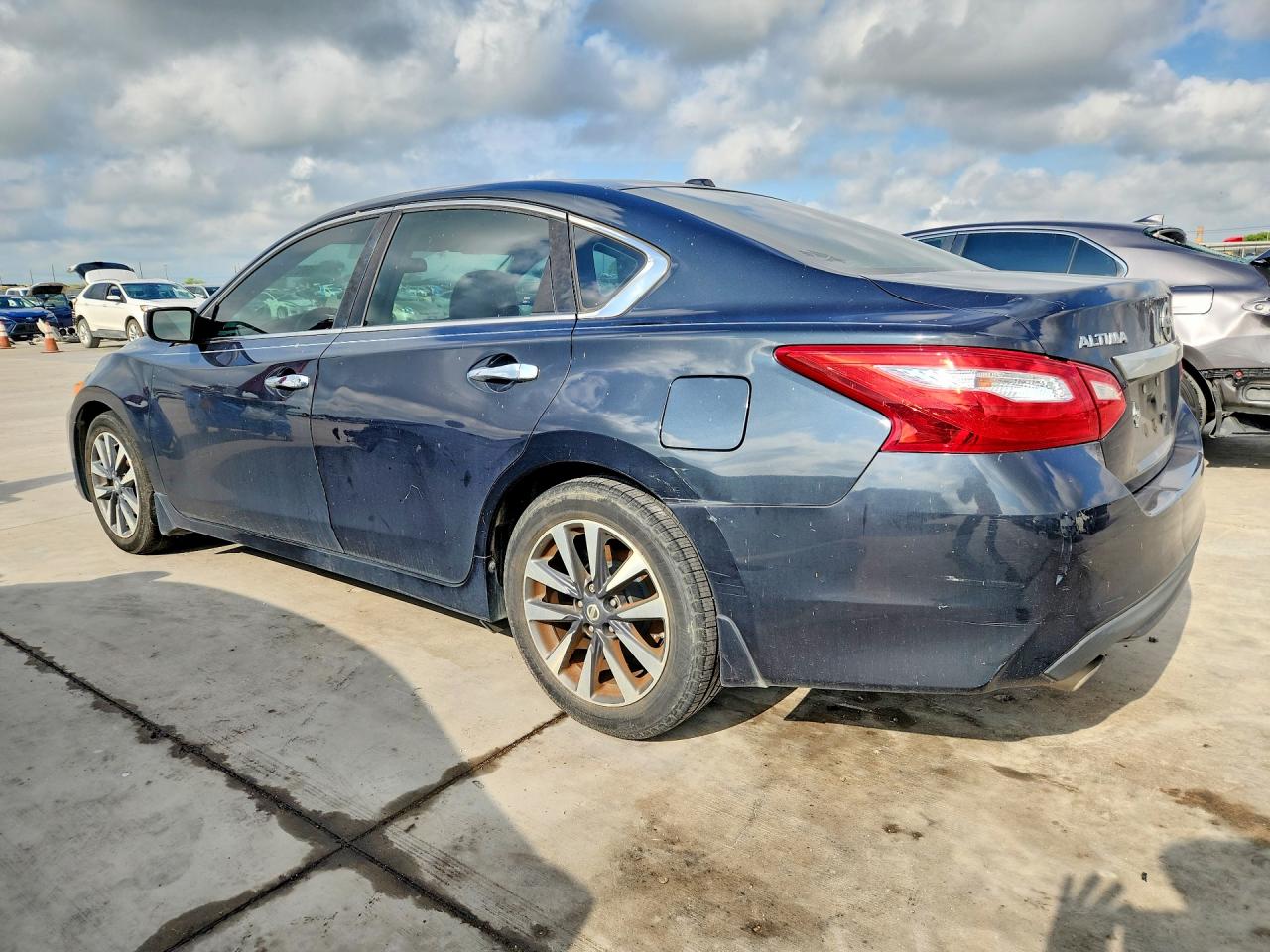 1N4AL3AP7HC129717 · 2017 NISSAN ALTIMA · 2/12