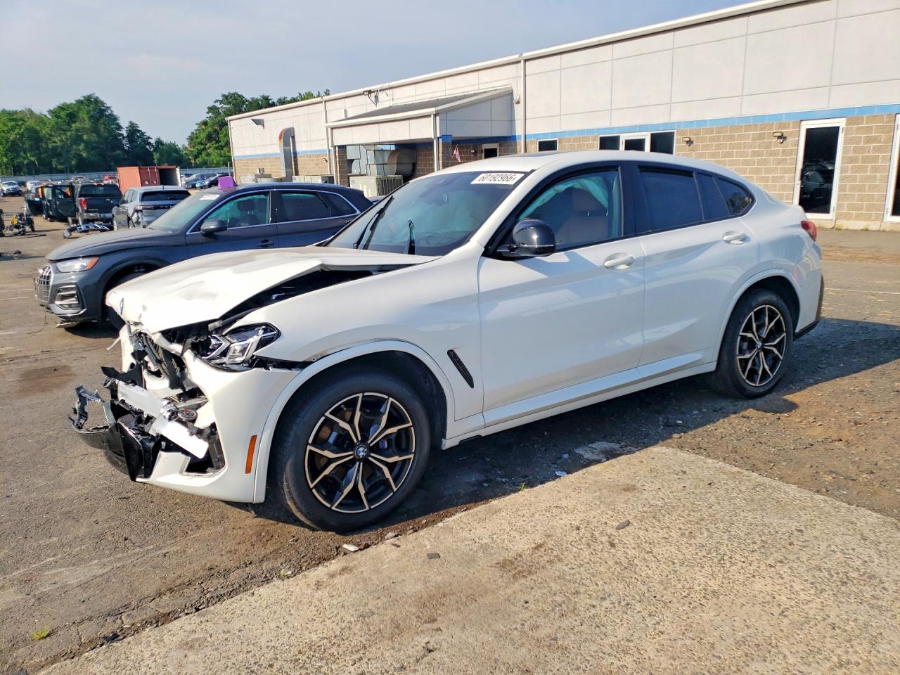 5UX43DT00N9M41852 · 2022 BMW X4