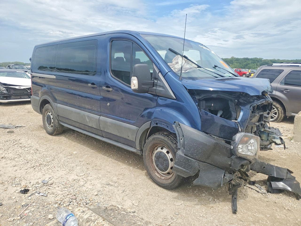 1FMZK1YM8HKA17459 · 2017 FORD TRANSIT · 4/13