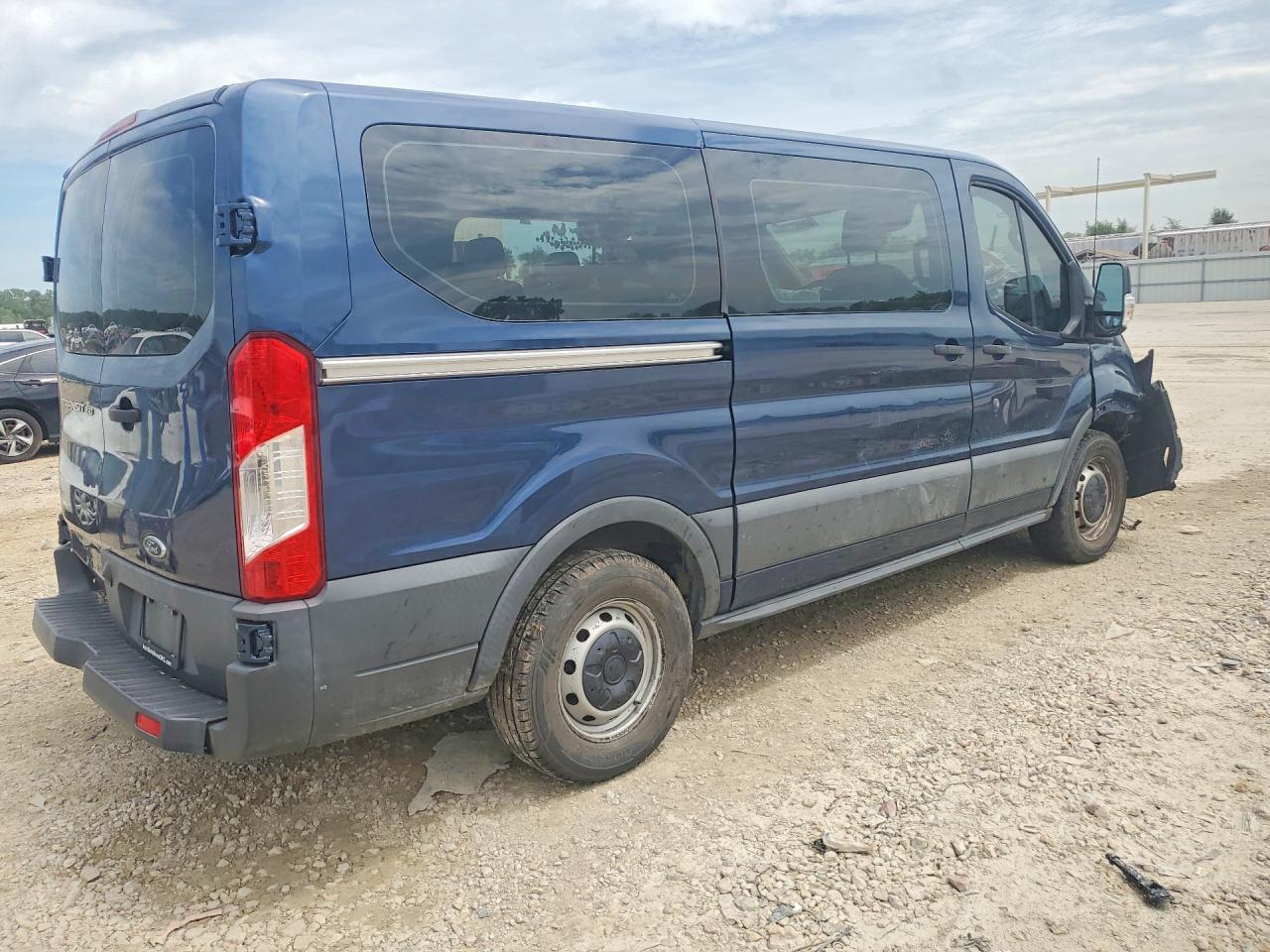1FMZK1YM8HKA17459 · 2017 FORD TRANSIT · 3/13