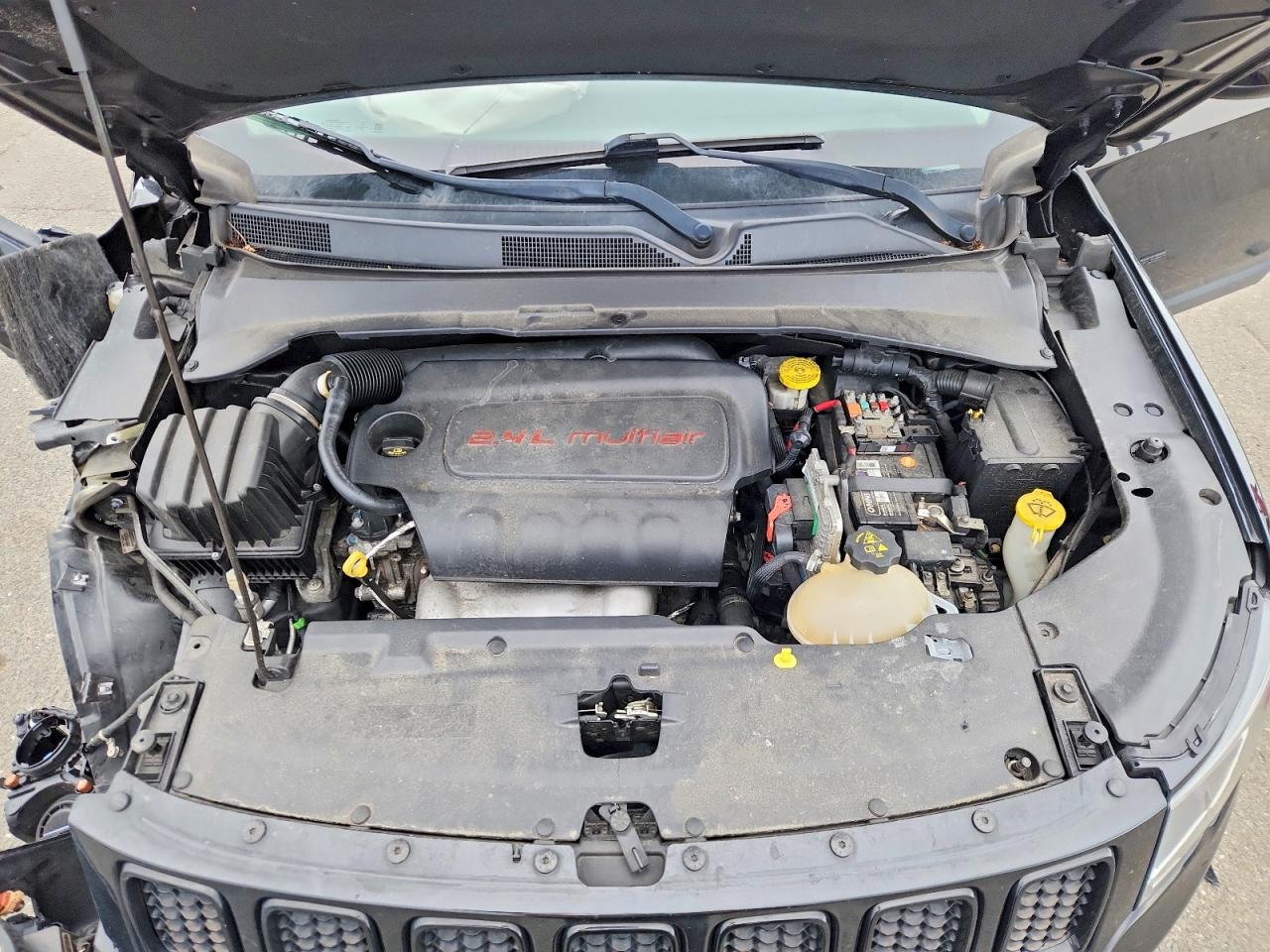 3C4NJDBB2JT325634 · 2018 JEEP COMPASS · 12/13