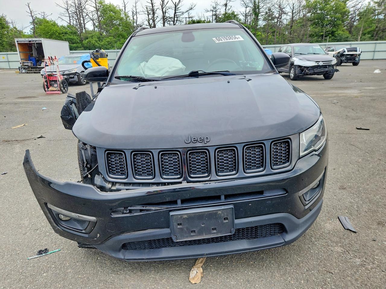3C4NJDBB2JT325634 · 2018 JEEP COMPASS · 5/13
