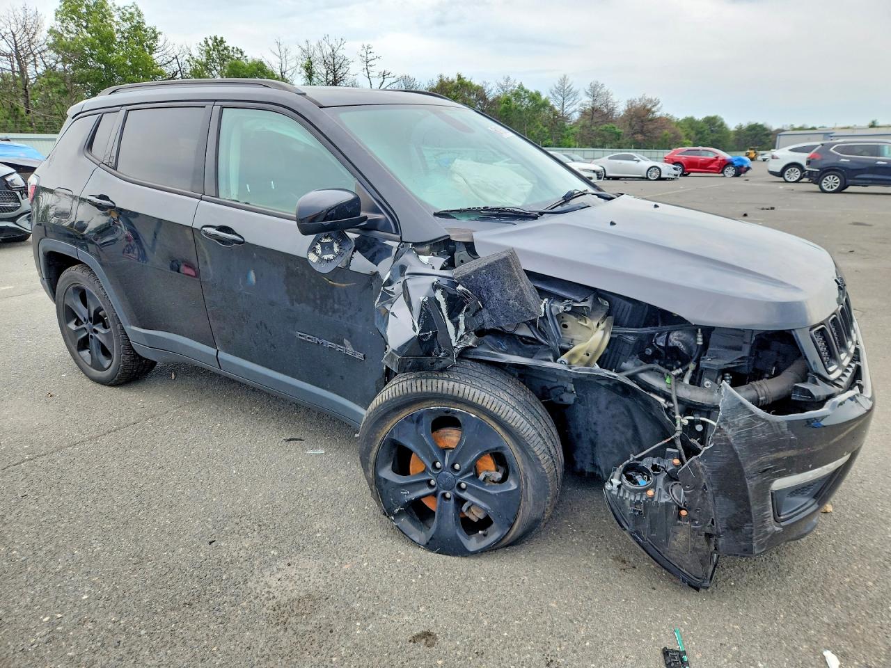 3C4NJDBB2JT325634 · 2018 JEEP COMPASS · 4/13
