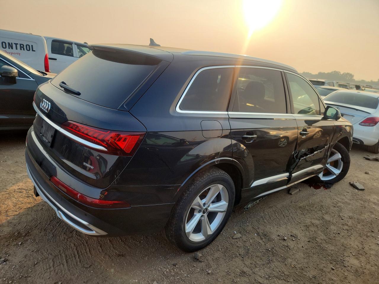 WA1LJAF79MD032443 · 2021 AUDI Q7 · 3/12