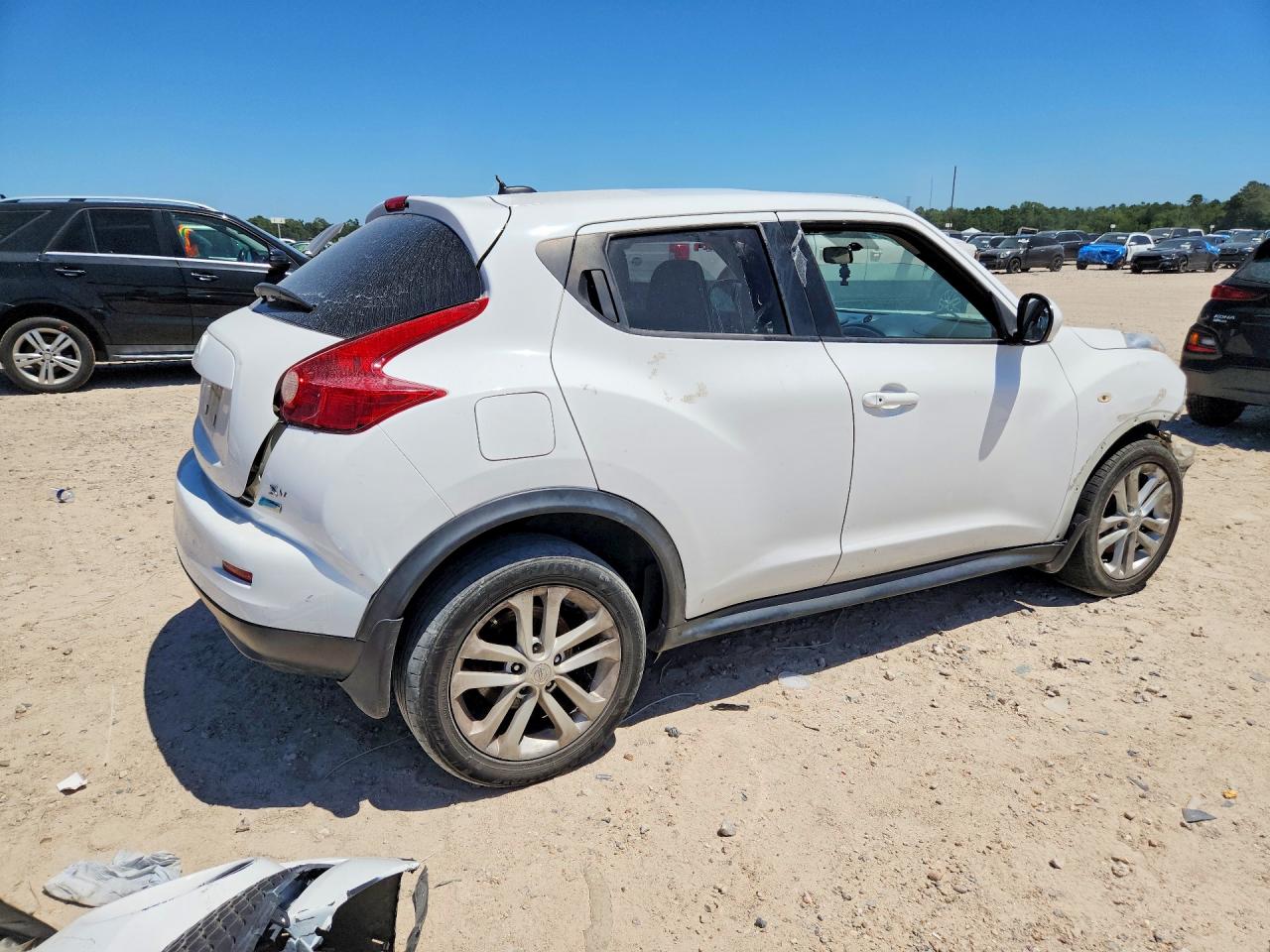JN8AF5MR2DT223867 · 2013 NISSAN JUKE · 3/13