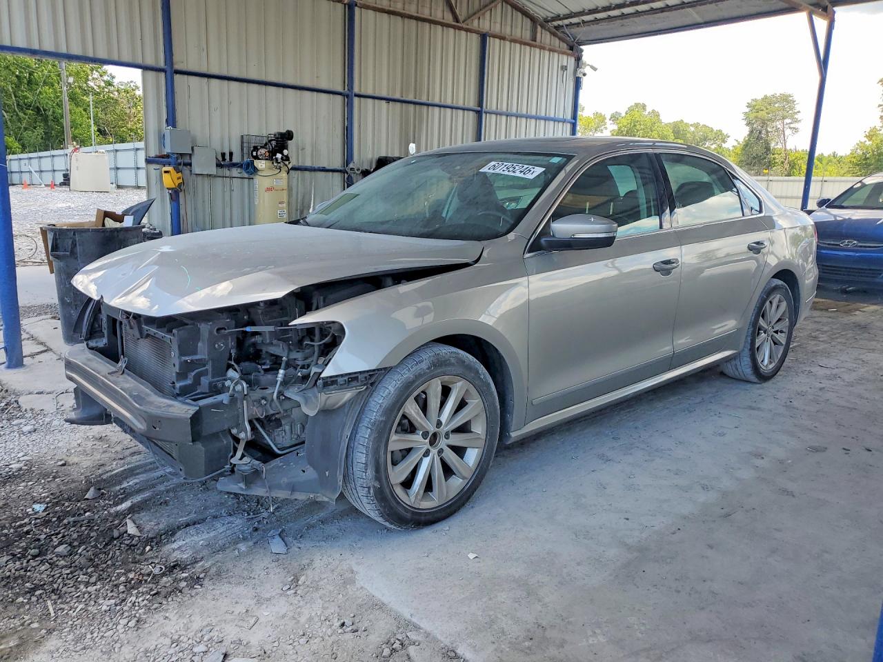 1VWCH7A30CC109565 · 2012 VOLKSWAGEN PASSAT