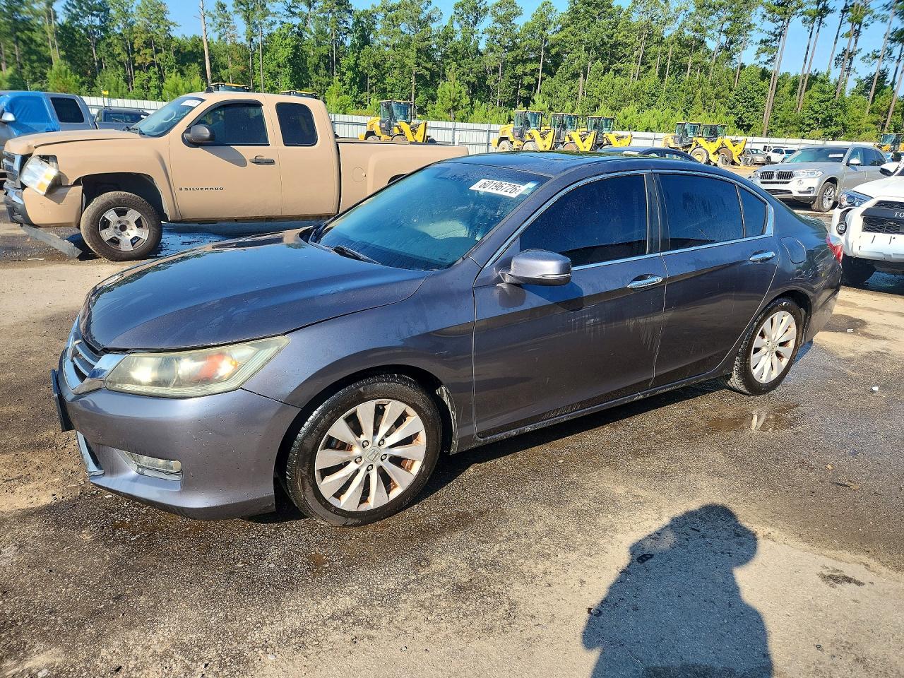 1HGCR2F80DA256040 · 2013 HONDA ACCORD