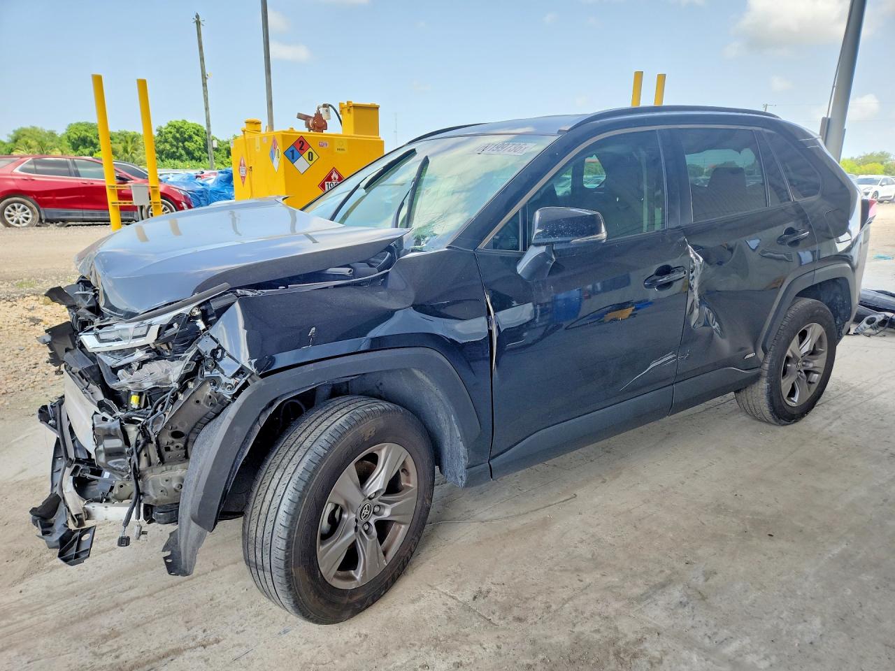 JTMRWRFV2RD254196 · 2024 TOYOTA RAV4 HYBRID