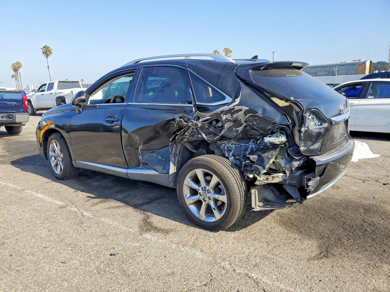 2T2ZK1BA5BC057618 · 2011 LEXUS RX · 2/13