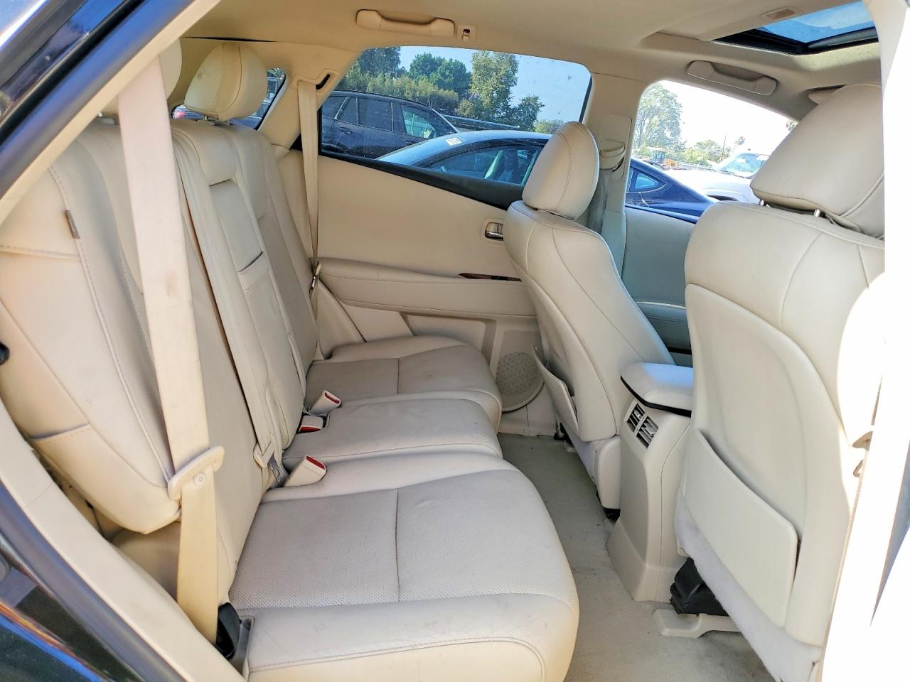 2T2ZK1BA5BC057618 · 2011 LEXUS RX · 11/13