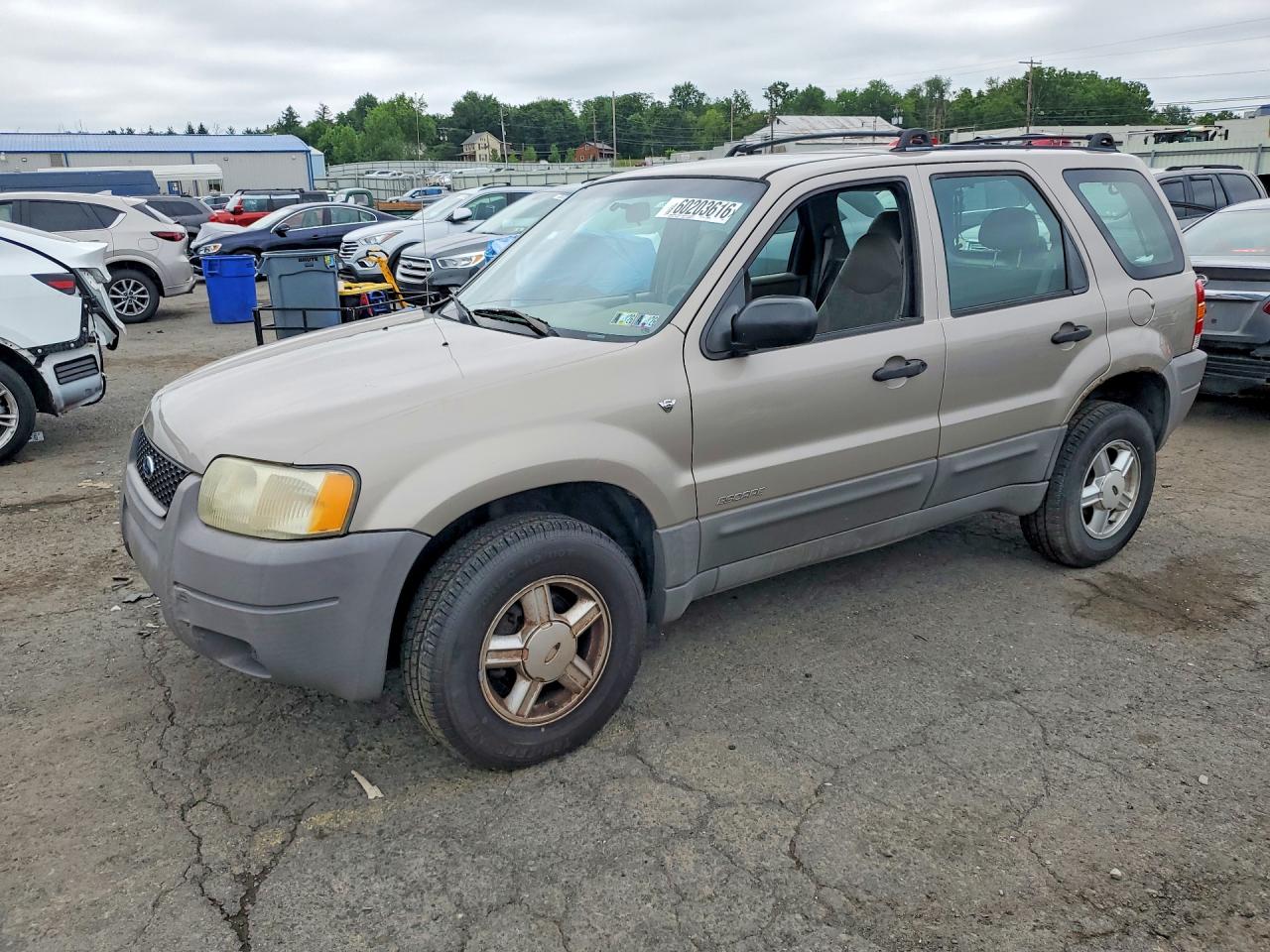 1FMYU02131KA46713 · 2001 FORD ESCAPE