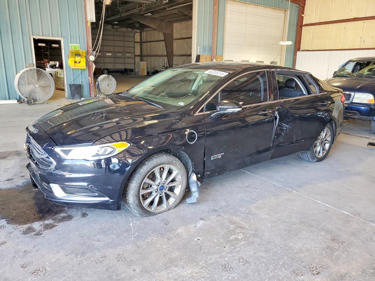 3FA6P0PU6JR152760 · 2018 FORD FUSION