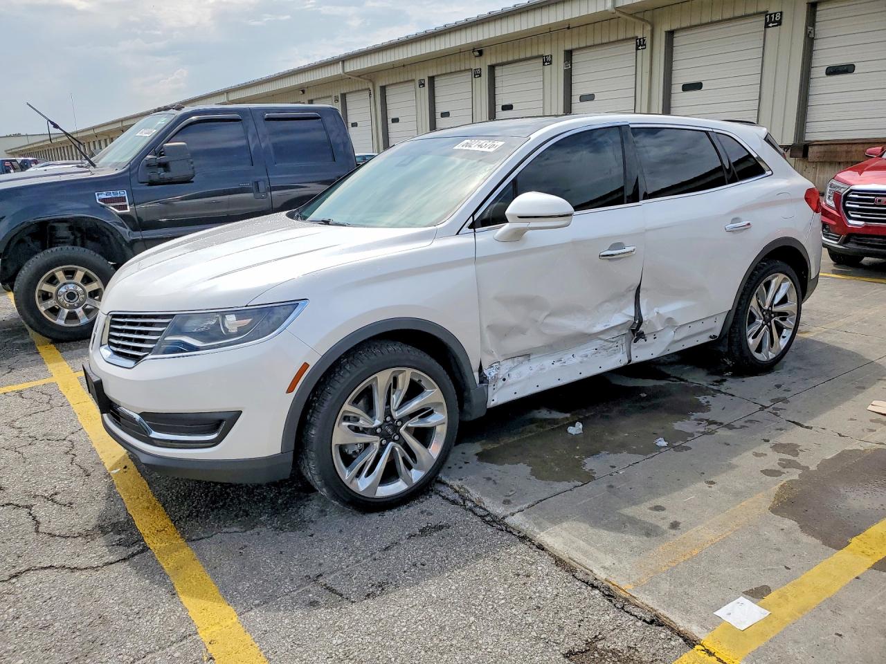 2LMPJ8LR1JBL25485 · 2018 LINCOLN MKX