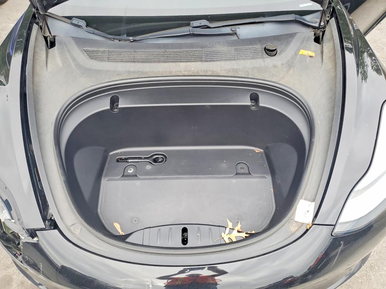 5YJ3E1EA0LF739185 · 2020 TESLA MODEL 3 · 11/12