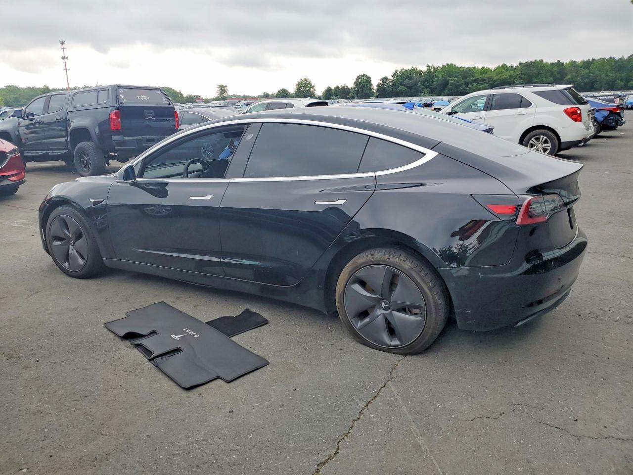 5YJ3E1EA0LF739185 · 2020 TESLA MODEL 3 · 2/12