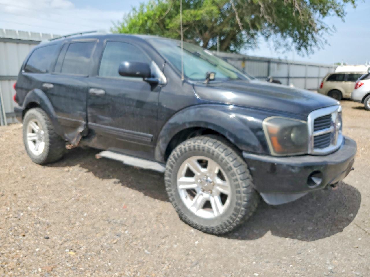 1D4HB48D04F133052 · 2004 DODGE DURANGO · 4/13
