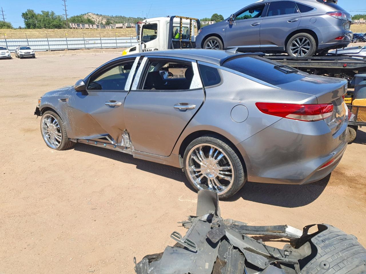 5XXGT4L35JG215053 · 2018 KIA OPTIMA · 2/12