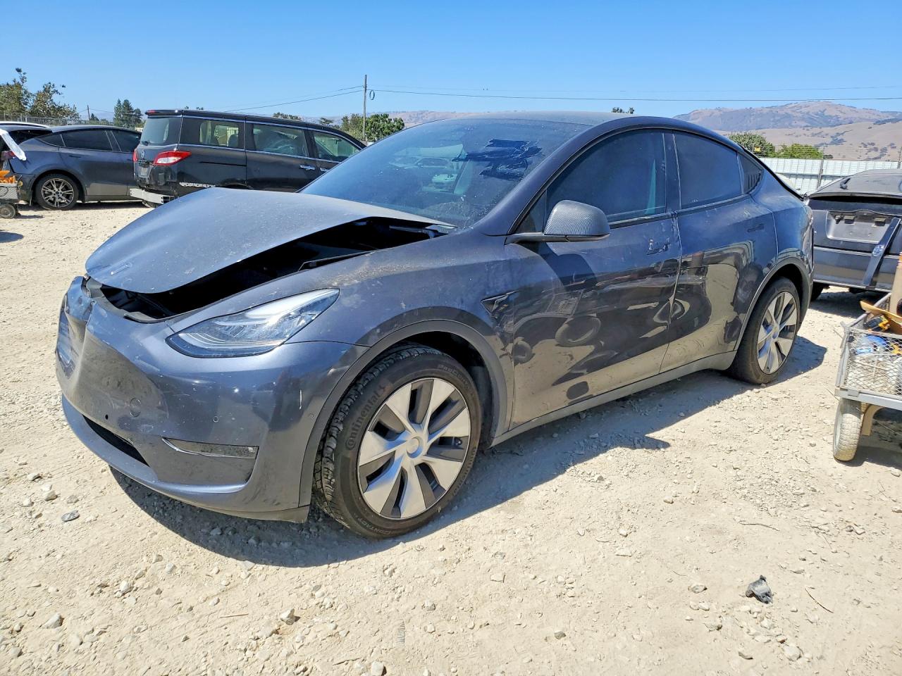 7SAYGDEE4NF509501 · 2022 TESLA MODEL Y