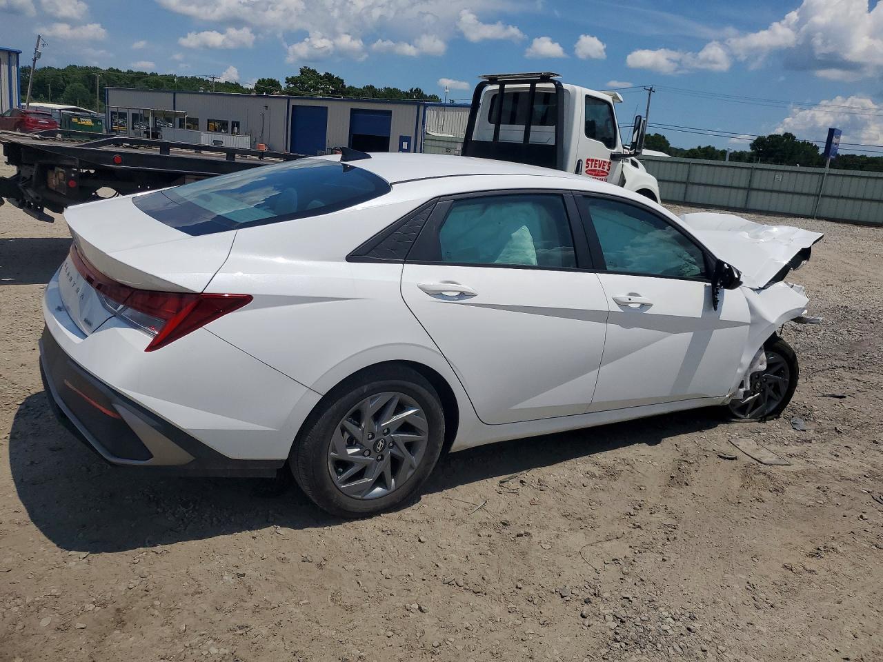 KMHLM4DJ1SU126483 · 2025 HYUNDAI ELANTRA HYBRID · 3/12