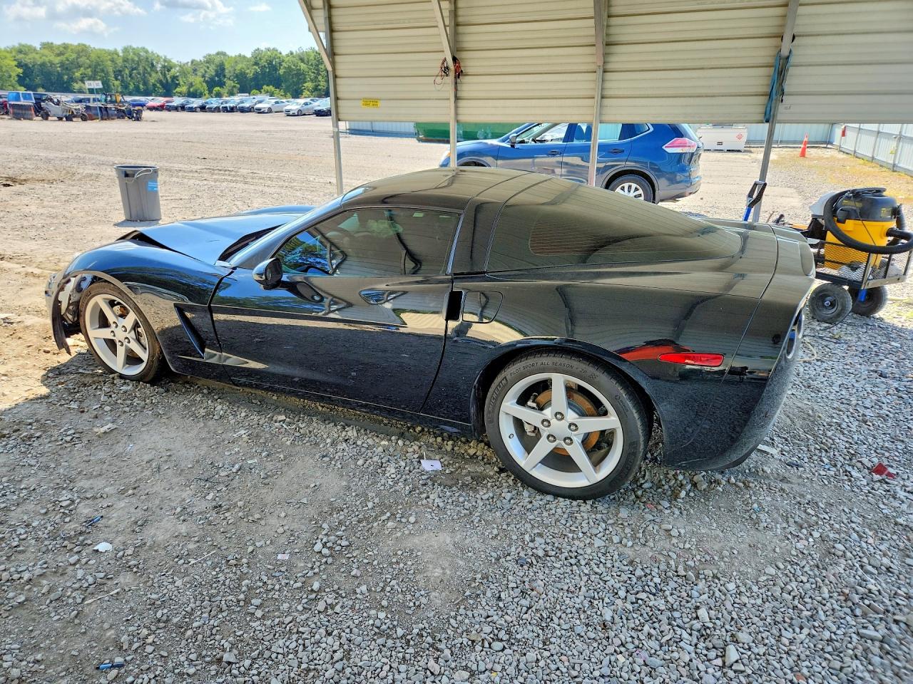 1G1YY24U355123282 · 2005 CHEVROLET CORVETTE · 2/12