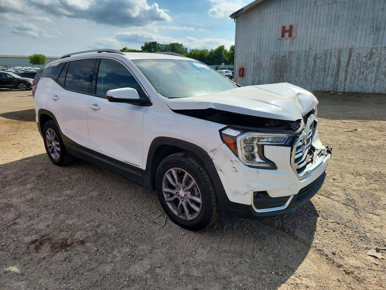 3GKALVEG8RL198250 · 2024 GMC TERRAIN · 4/13